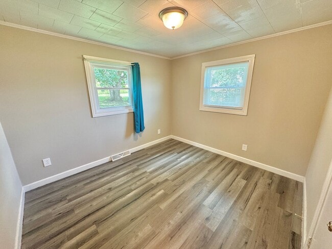 Building Photo - North Iredell - 3 Bedroom / 2 Bathroom