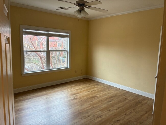 Building Photo - 61 Snow Mass Cove