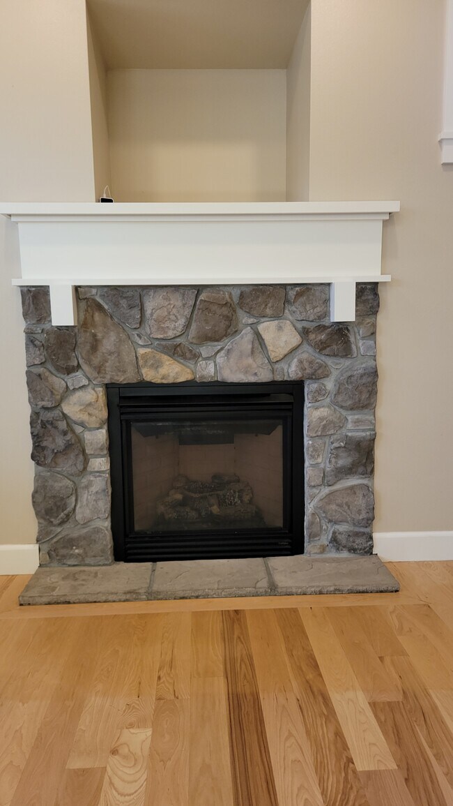 Building Photo - 3993 N Heritage View Ave