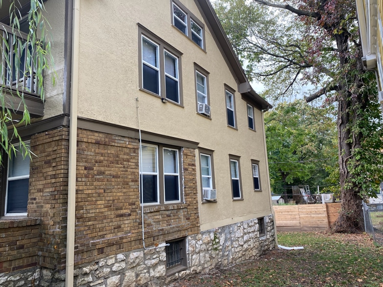 Building Photo - 3304 Agnes Ave