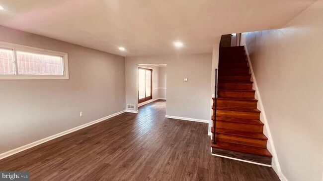 Building Photo - 4413 Fenor Rd