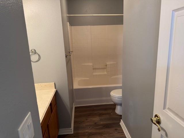 Building Photo - 105 Cobblestone Dr W