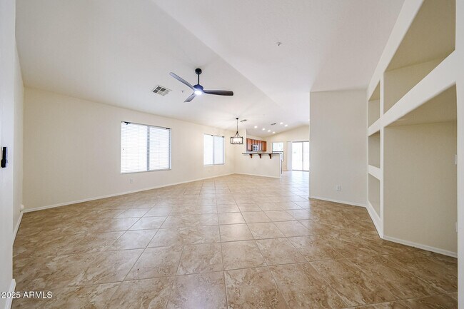 Building Photo - 12848 W Desert Mirage Dr