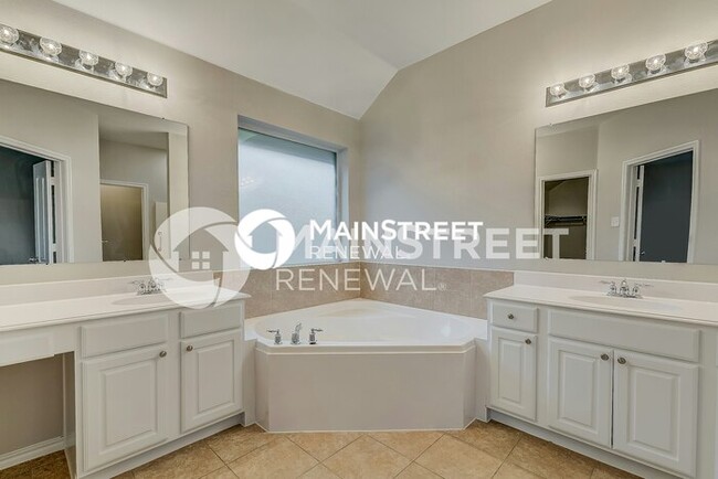 Building Photo - 6410 Peach Tree Ct