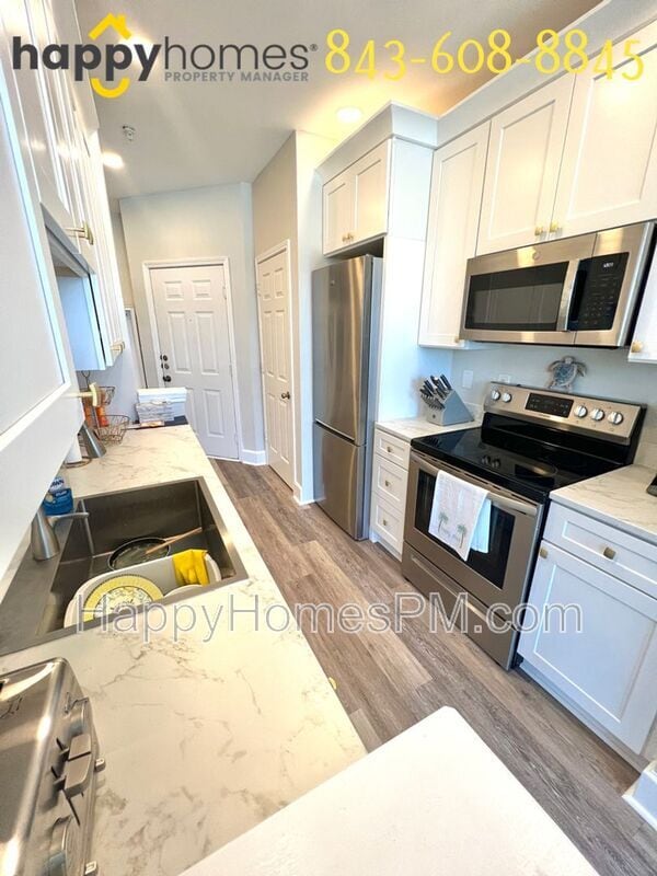 Building Photo - 1133 Rosewood Ln