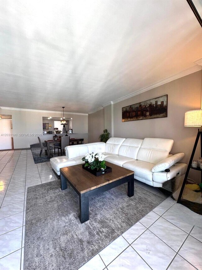 Building Photo - 3800 S Ocean Dr