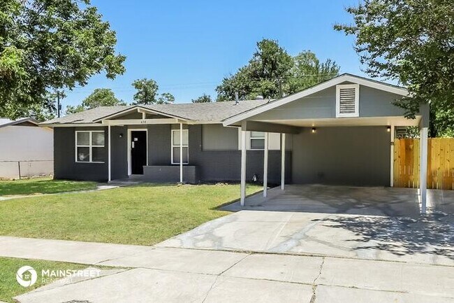 Primary Photo - 450 Millwood Ln, San Antonio, TX 78216