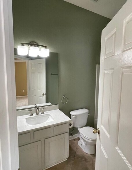 Building Photo - 5934 Pavilion Dr