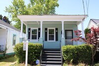 Building Photo - Charming Charleston Living ~ 3 bedroom / 2...