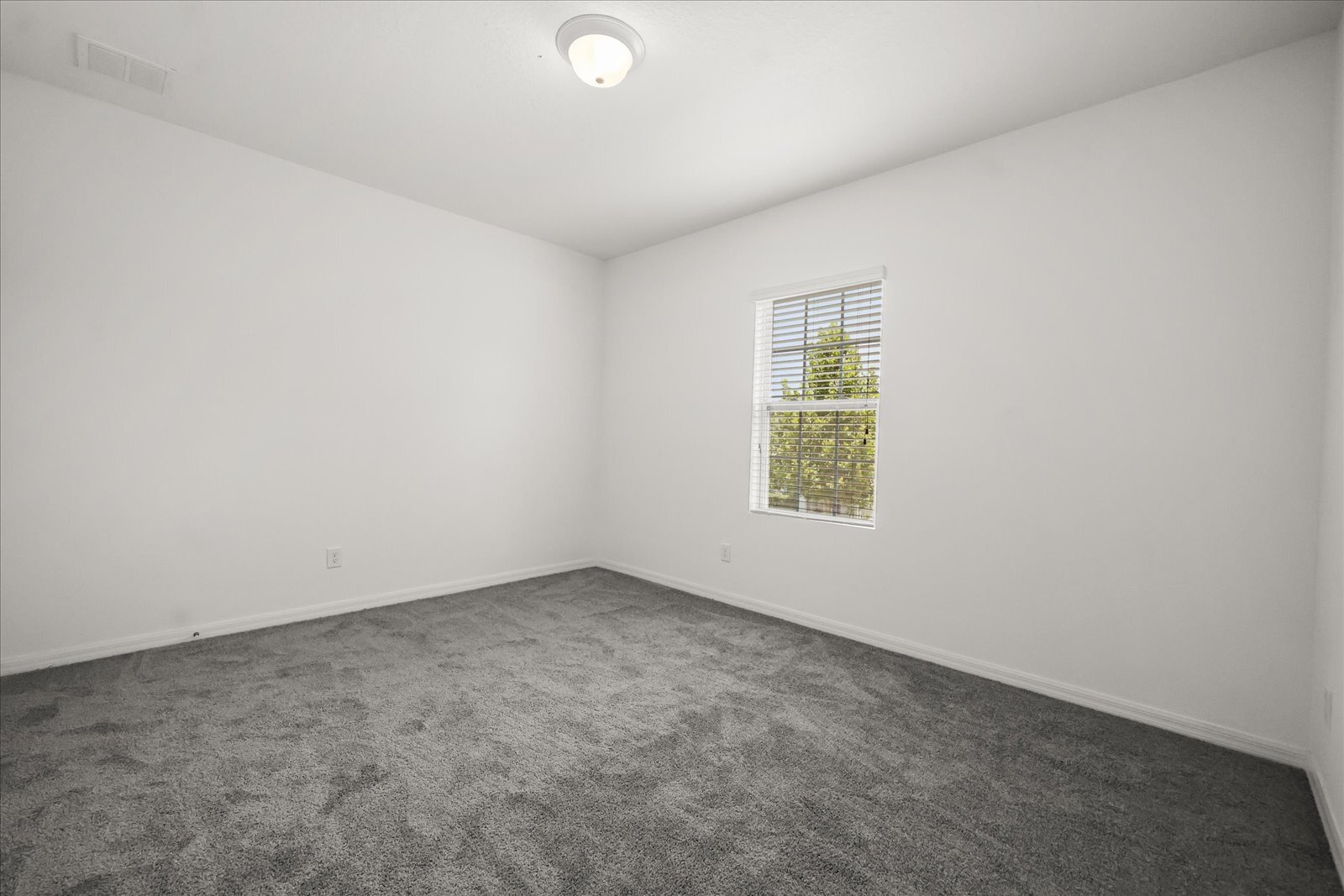 Building Photo - 14154 Shocklach Dr