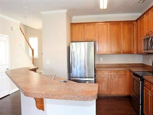 Building Photo - 308 Hamlet Park Dr