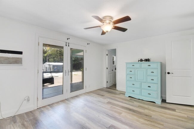 Building Photo - 4895 Ave D