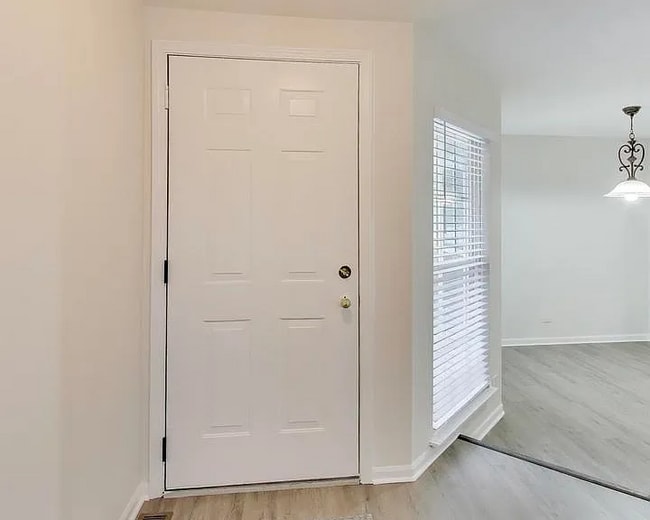 Building Photo - 716 Clover Hill Ct