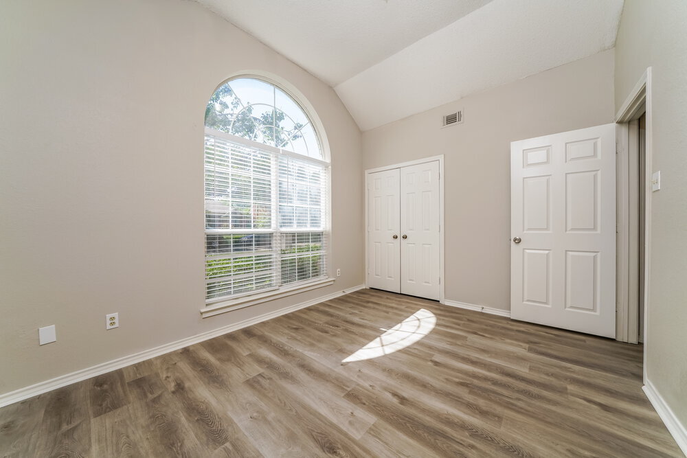 Building Photo - 601 Wedgewood Dr