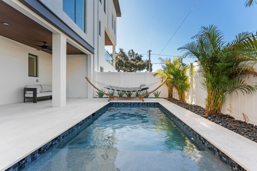 Building Photo - 2502 N Highland Ave