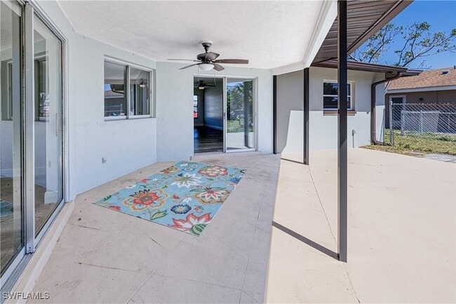 Building Photo - 1308 SE 25th Ln