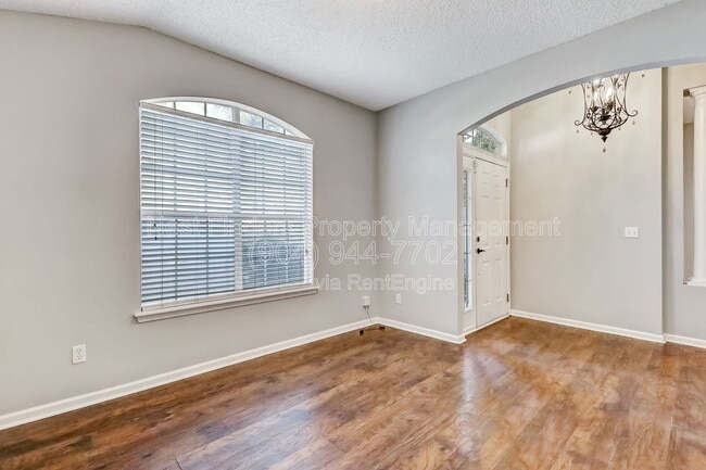 Building Photo - 4613 W Catbrier Ct