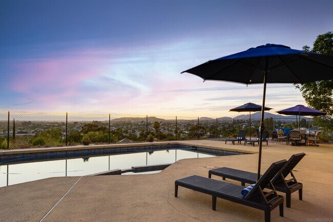 Building Photo - 4060 Rosarita Dr