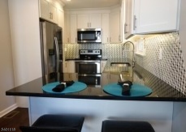 Building Photo - 26 Adams Dr