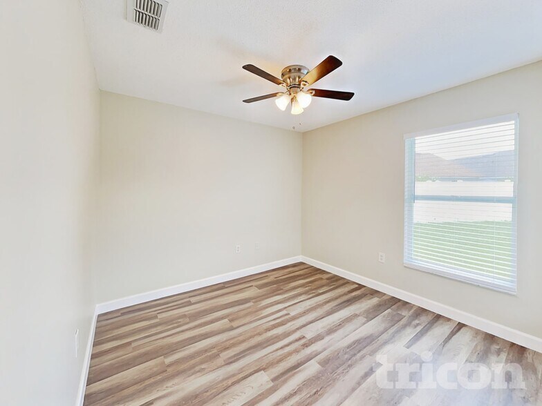 Building Photo - 2107 Flintlock Blvd