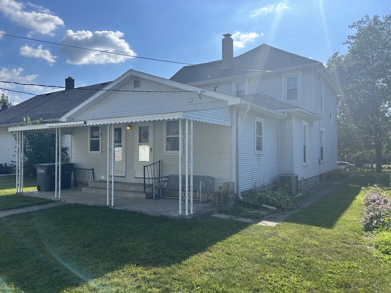 Building Photo - 908 S Armstrong St