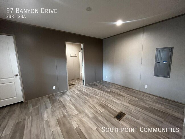 Building Photo - 97 Banyon Dr