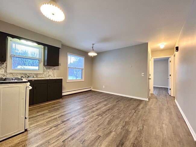 Building Photo - Two Bedroom Apartment in Walker - $400 Off Move-in by End of January!