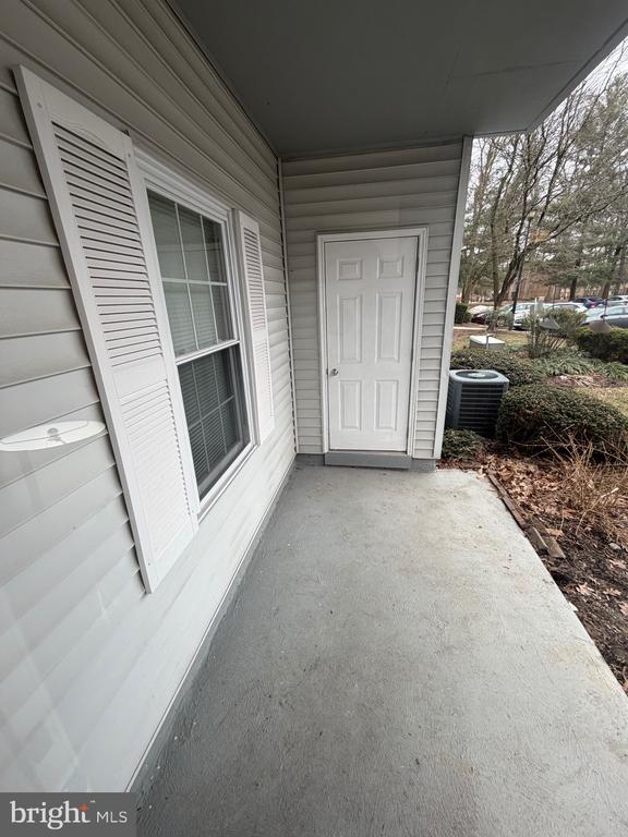 Building Photo - 102 Stonehurst Ct