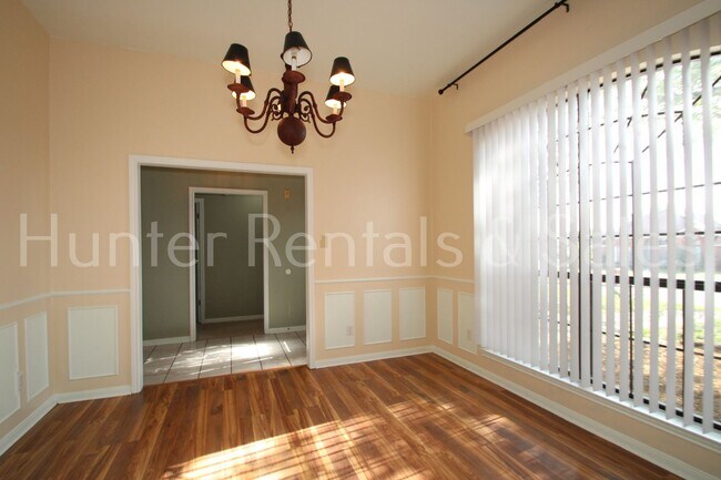 Building Photo - Sweet Like Honey!