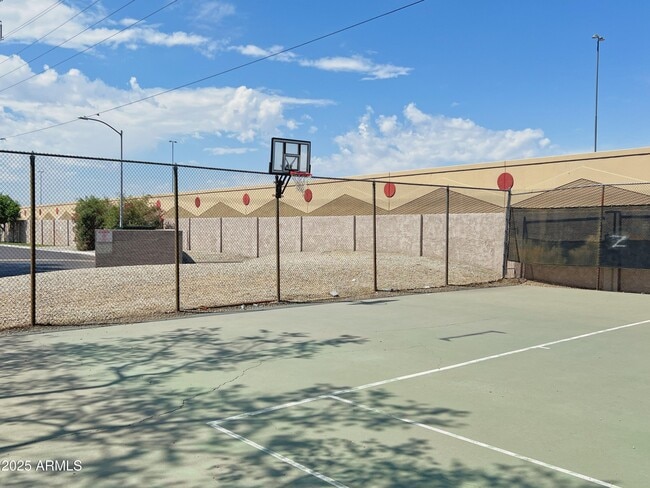 Building Photo - 16029 N 25th Dr