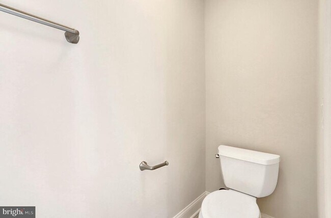 Building Photo - 5231 WINTER VIEW Dr