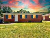 Building Photo - 328 Harvard Dr