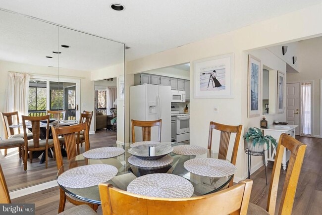 Building Photo - 18530 Drayton Hall Rd