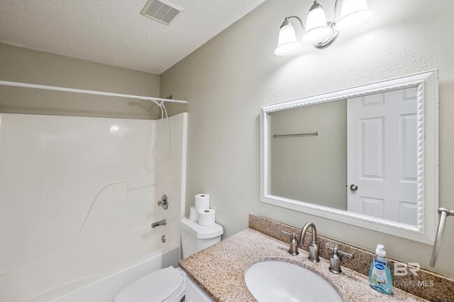 Building Photo - 16955 Heartland Cir