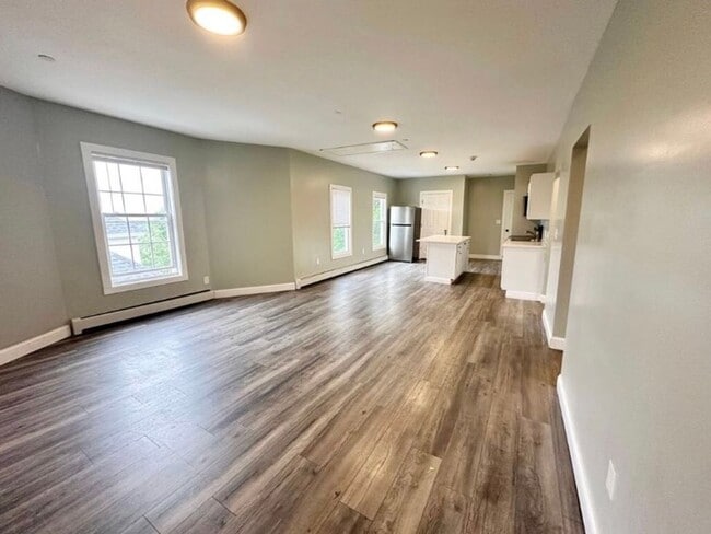 Building Photo - 130 South St