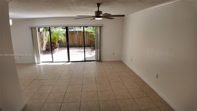 Building Photo - 3326 Farragut St