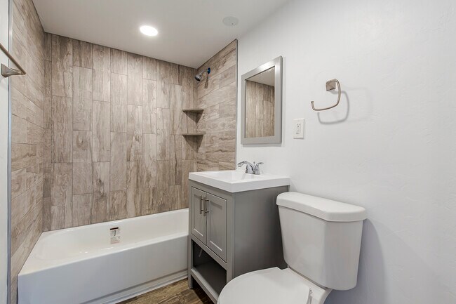 Building Photo - 4535 E 14th St