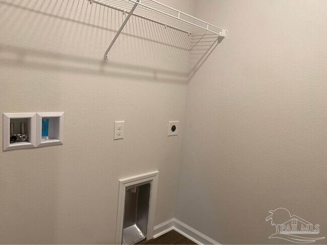 Building Photo - 5155 Gaineswood Dr