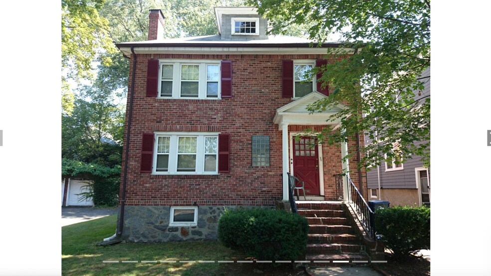 Building Photo - 25 Greycliff Rd