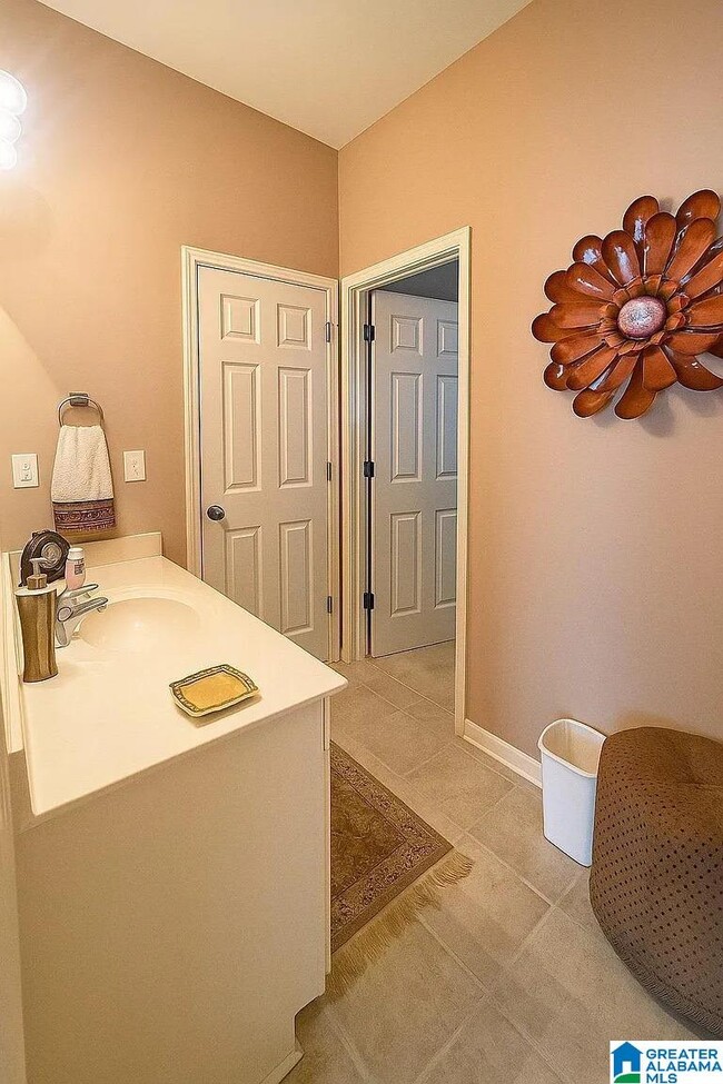 Building Photo - 191 Gardenside Dr