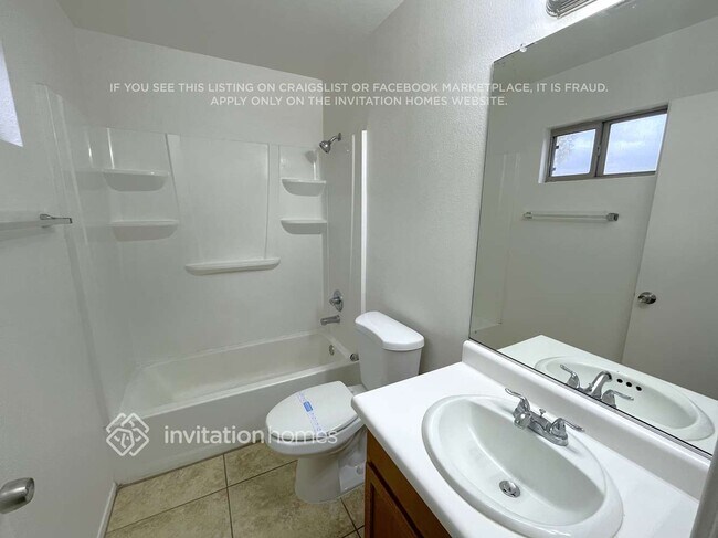 Building Photo - 3732 N 106th Ln