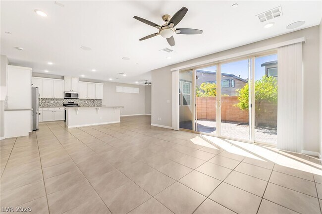 Building Photo - 3354 Casalette Ln