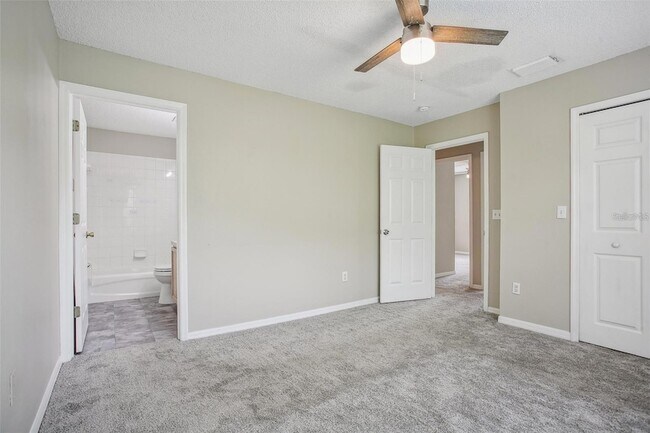 Building Photo - 18181 Paradise Point Dr
