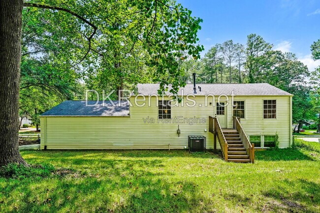 Building Photo - 5728 Salem Rd