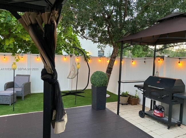 Building Photo - 3392 W 90th Terrace