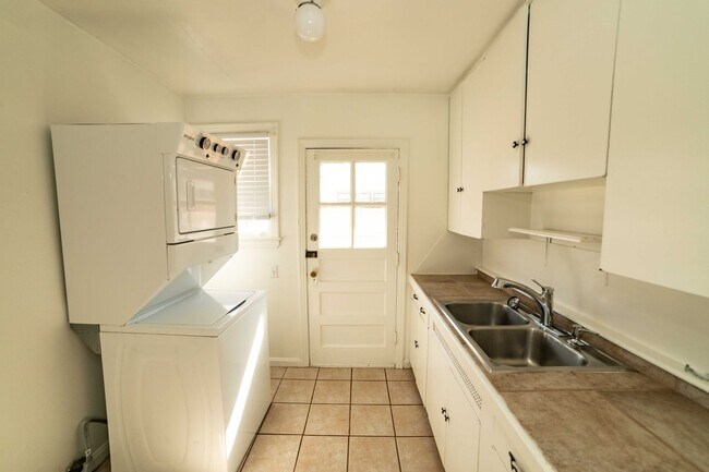 Building Photo - 3Bed/2Bath home in Whitebridge