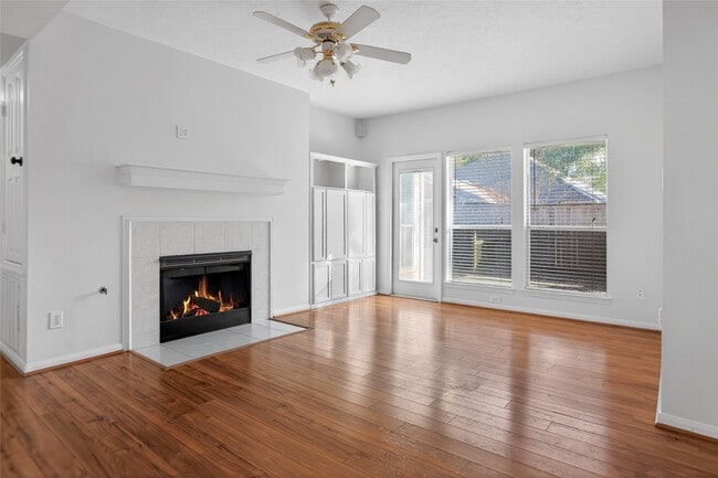 Building Photo - 15 S Avonlea Cir