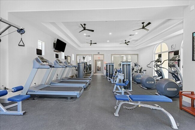Building Photo - FULLY FURNISHED RENTAL