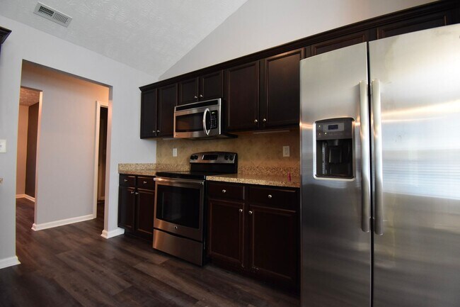 Building Photo - Coming Soon! 3 Bedroom 2 Bathroom- Pets Considered