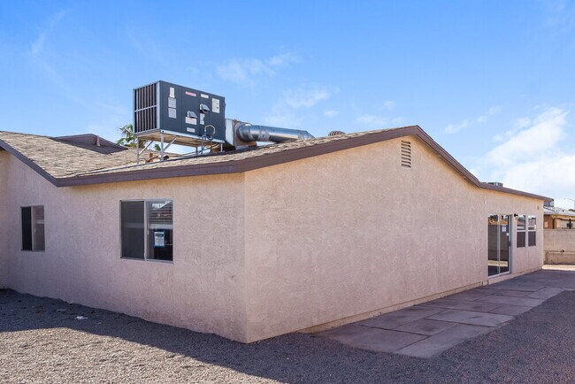 Building Photo - 3763 Briarcliff Rd